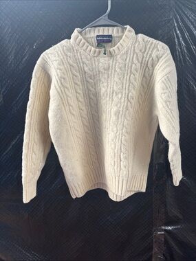 Hibernia Sheepskin Cream Cable Crewneck Sweater